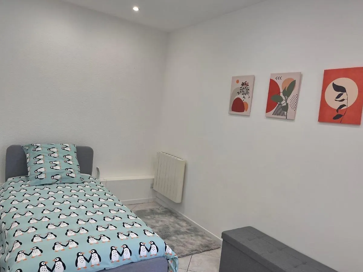 Le Mini Loft Familial Apartment Carqueiranne 0*,  France
